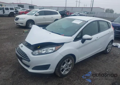2015 Ford Fiesta Se z USA, uszkodzony, nr VIN 3FADP4EJ4FM204866